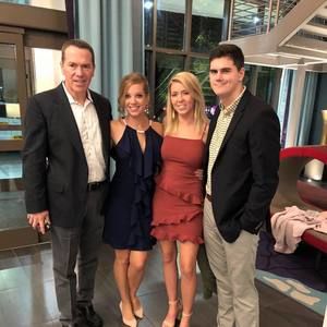 Meet your Posher, Candace